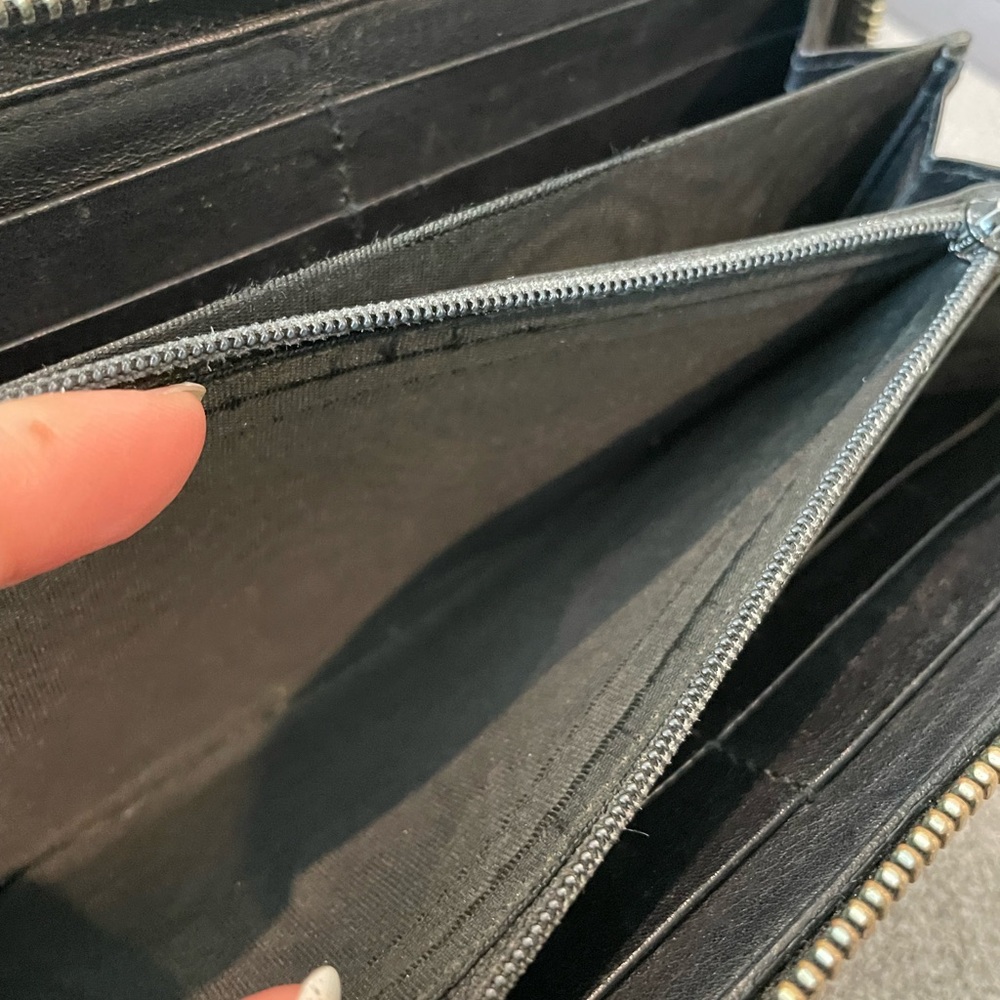 ❌SOLD❌ GUCCI GUCCISSIMA WALLET ON CHAIN - Picture 8 of 9